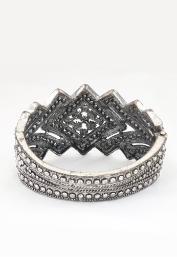 Onyx Studded Bangle Gelang Wanita Silver